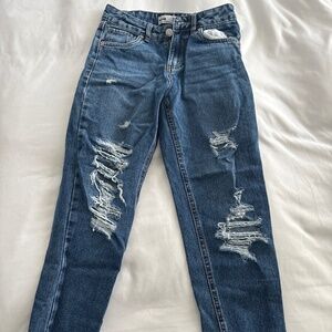 Kids ripped jeans
